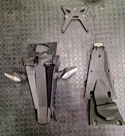 Portatarga + Parafango Interno Ducati Monster 696+