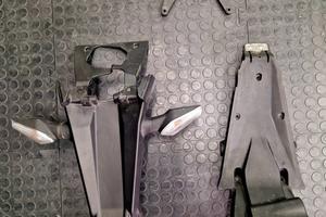 Portatarga + Parafango Interno Ducati Monster 696+