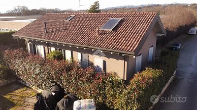 VILLA SINGOLA A CASATENOVO