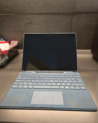 Microsoft surface Pro 13" tastiera, penna, mouse