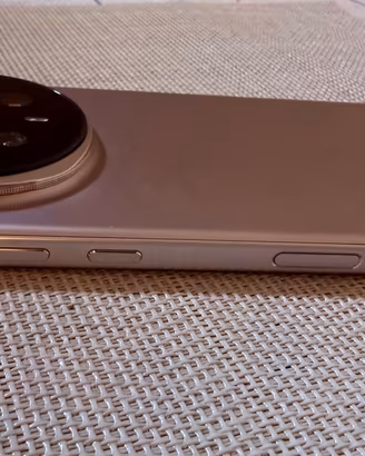 Honor magic 8 pro, in garanzia, tenuto con cura. 