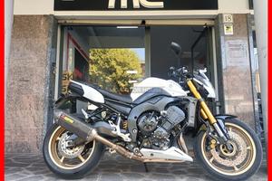 Yamaha fz 8 /permute/rate/ +akrapovic+mono ohlins+