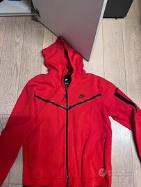 Nike tech fleece rossa