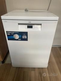 LAVASTOVIGLIE 14 COPERTI e LAVATRICE CANDY 9kg