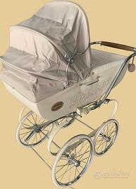 Inglesina balestrino color beige e tortora.
