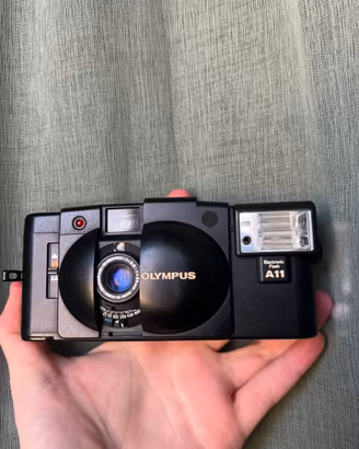 Olympus XA2 con Flash A11 Funzionante