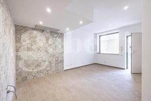 Ampio Bivano Ristrutturato a Nuovo Posto Auto