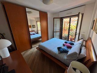Camera da letto SIMFORM linea "Tango" in ciliegio