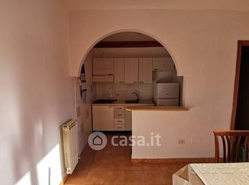 BRACCIANO MONOLOCALE ARREDATO Con BALCONE/P.AUTO