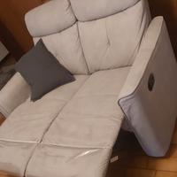 Divano con movimento recliner NUOVO