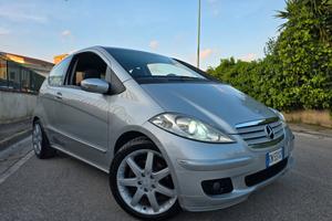 MERCEDES CLASSE A200 CDI COUPÈ AVANTGARDE