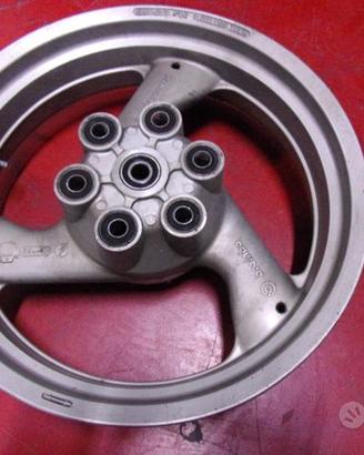 Ducati 600 750 supersport cerchio posteriore