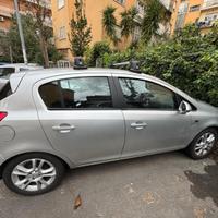 Opel Corsa grigia - 1.2 Cosmo