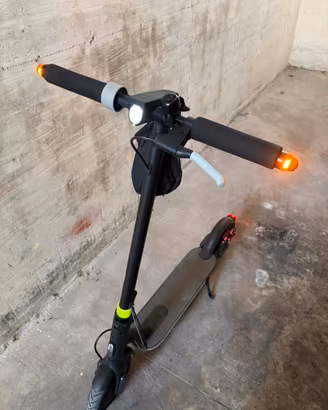 Monopattino elettrico Xiaomi 1S solo 200km - Nuovo