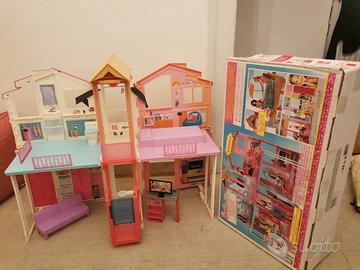 casa di Barbie Malibù completa