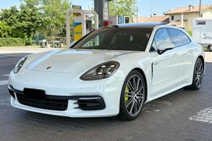 Porsche Panamera Sport Turismo 4S 2.9 E-Hybrid