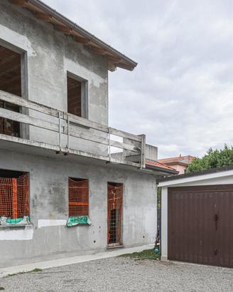 CASA DI CORTE A ALBIATE