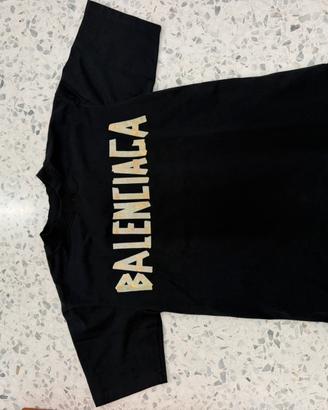 maglietta balenciaga