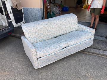 DIVANO LETTO