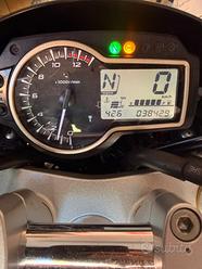 Suzuki GSR 750