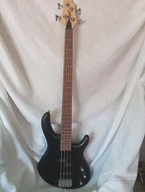 basso 4 corde,amplificatore,custodia,2 cavi,accord