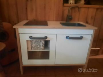 Cucinetta giocattolo per bambini