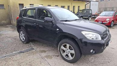 TOYOTA RAV 4 MY23 2.0 GPL Luxury CAMBIO ROTTO au