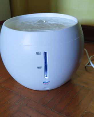 Fontanella intelligente per gatti. Nuova