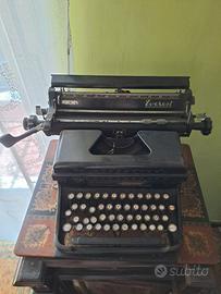 Macchina da scrivere Everest
