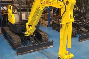 MINIESCAVATORE yanmar 16QL VIO-15 