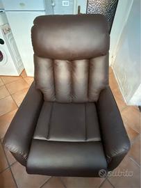 Poltrona elettrica reclinabile alzapersona