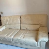 Divano letto vera pelle ritiro immediato
