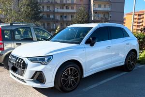 Audi Q3 35 TDI S tronic