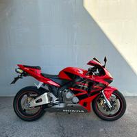 Honda cbr 600 rr