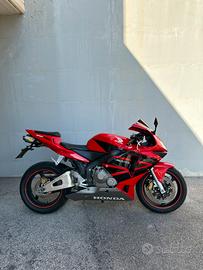 Honda cbr 600 rr