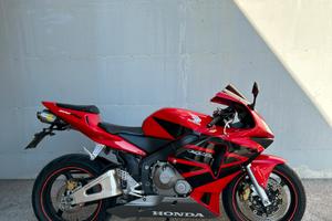Honda cbr 600 rr