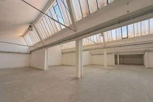 Immobile di 1297 m² con 5 locali a Misinto