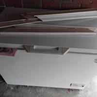 congelatore a pozzo grande