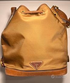 Borsa prada a secchiello