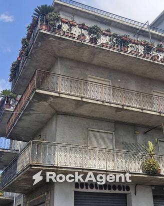 Appartamento di 190 m² con 4 locali a Gioiosa Ioni