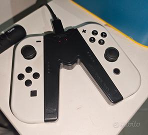 Joy-Con Originali Nintendo  Switch + Grip Type C