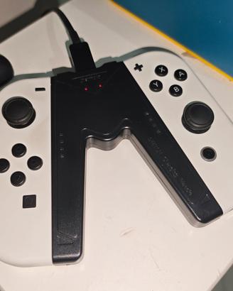 Joy-Con Originali Nintendo  Switch + Grip Type C