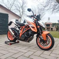 KTM Superduke 1290 R SE