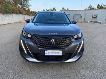 Peugeot 2008 BlueHDi 130 S&S EAT8 Allure