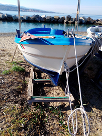 Barca Aquamarine con motore Beta.arine e vericello