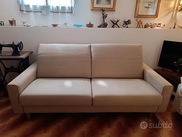 Divano in  tessuto sfoderabile recrinabile 
