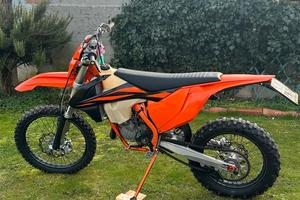 moto KTM modello XC-W 125 cc