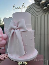 Torta finta scenografica