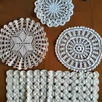 centrini lavorati a uncinetto 