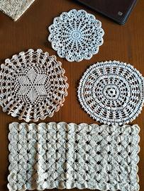 centrini lavorati a uncinetto 